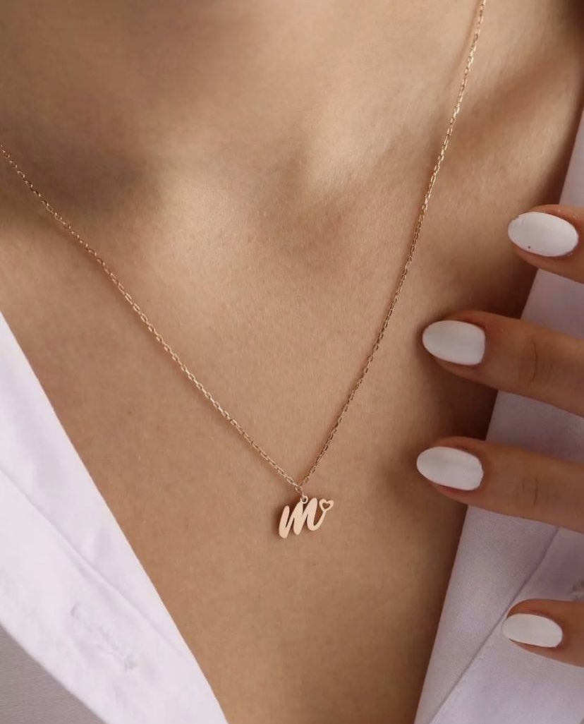 Single Letter 🌸 
- bu gönderiyi beğen ❤️ 
- Rt yap 💫
Bu güzel kolyeyi boynunda gör 🌝