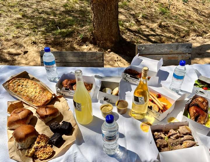 BushmanRockZim's tweet photo. ๐ฟ๐ผ Itโs time to picnic! ๐๏ธ ๐ท
Secure your booking now ๐
โ๏ธ 0772 156 119 or ๐ง info@bushmanrock.com
#engagement #tents #vineyards #couples #fishing #damview #nature #picnicspot #zimbabwe #zimlodges #zimaccommodation #roomservice #holiday #hospitality #wildlife https://t.co/vhMICiPEfV
