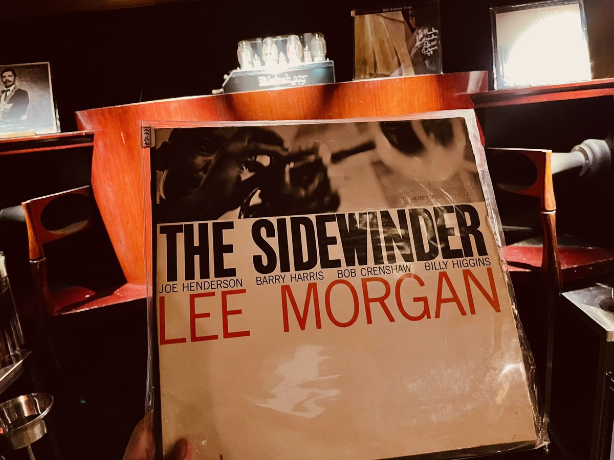 ericmasaki's tweet image. 第三火曜日。Analog Funky! 
今年初めてパラゴン。良い音だ。
#LeeMorgan 
#ファンキー #ジャズ喫茶 
#JazzKissa