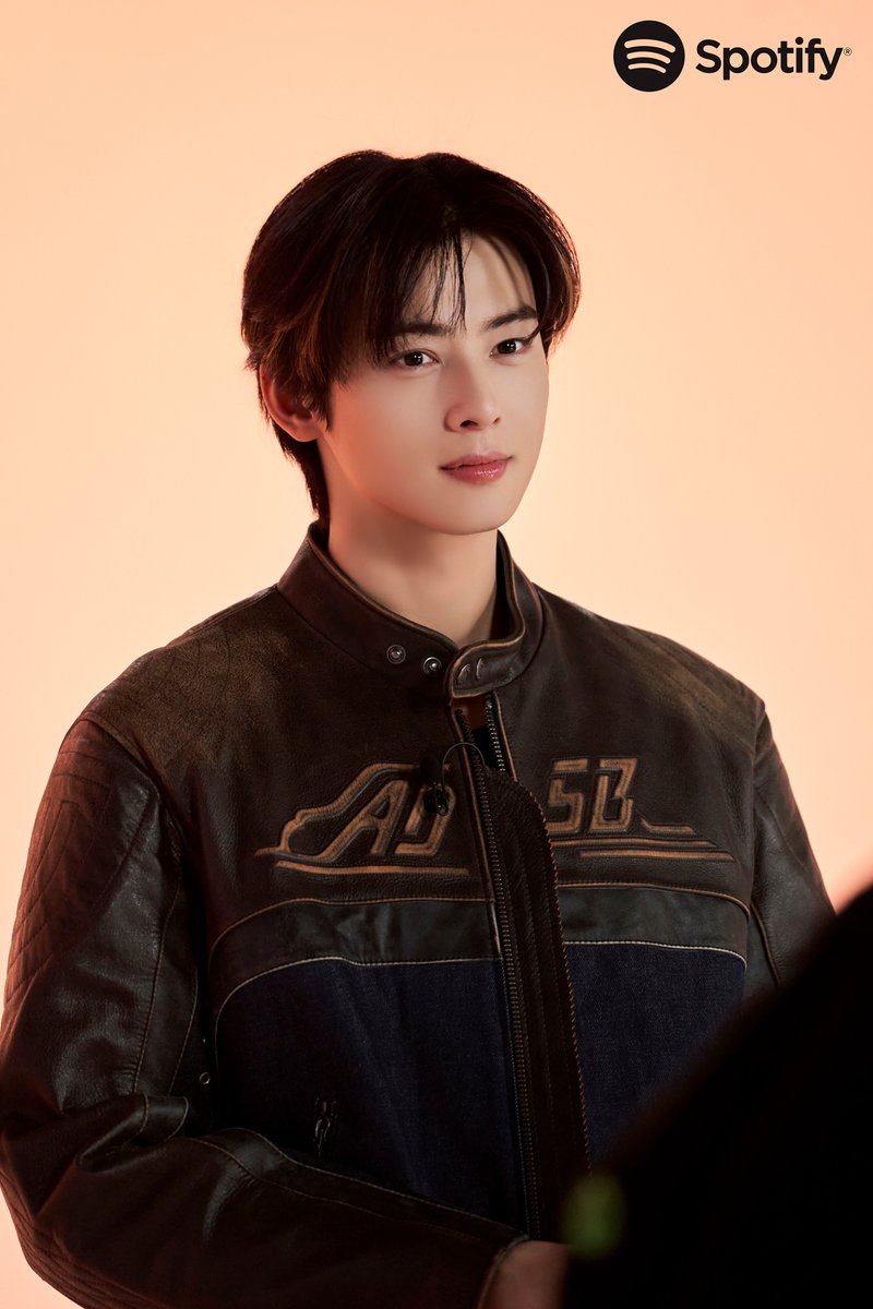 SpotifyKpop's tweet photo. don't forget to check out @CHAEUNWOO_offcl's album 'ENTITY' on Spotify! https://t.co/AfAFB7t1ix https://t.co/ch2h8fId2h