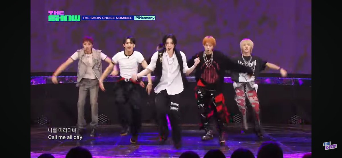 HwangIntakBR's tweet photo. 🎬 | #YOUTUBE • 20.02.24 - P1Harmony está apresentando “KILLIN’IT” no THE SHOW! Cliquem no link pra assistir!
🔗 https://t.co/Ep67qk9R4C…
#P1Harmony1stWin #KillinIt1stWin #P1H1stWin #P1HFirstWin @P1H_official @P1H_members https://t.co/TXjiirl0y6