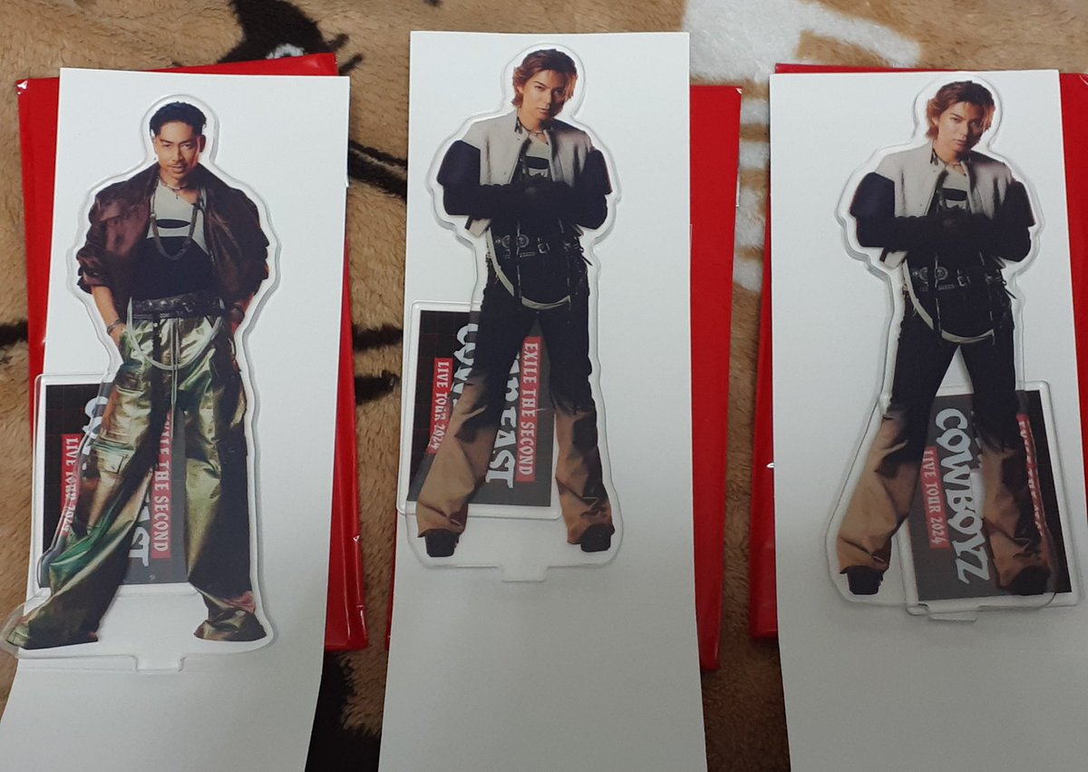 agokle09's tweet photo. #拡散希望

交換探してます🙇‍♀️

譲→AKIRA、SHOKICHI、NESMITH、橘ケンチ
求→TETSUYA

お心あたりのある方は、リポスト後画像付きでお声かけお願いします🙇‍♀️

EXILE THE SECOND
THE FAR EAST COWBOYZ https://t.co/wrgauRHZAv
