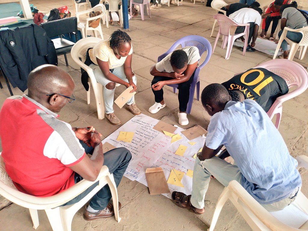 footprints4c's tweet photo. The transformative Alternative to Violence (AVP) Basic Workshop, in partnership with @Afsckenya. Participants are learning valuable conflict resolution skills, including self-respect, boundary setting, and thoughtful decision-making. #ChangingGenerations #AVP #SautizaAmani https://t.co/jjuYORjDaf