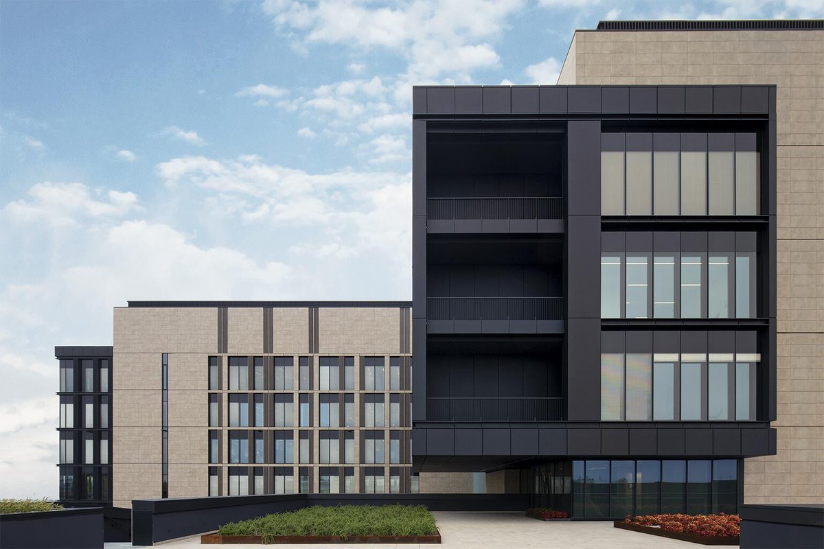 Archello's tweet photo. Chiesi Farmaceutici Headquarters designed by EFA studio di architettura features Marazzi's Mystone Gris Fleury 
https://t.co/WWSbub4DVa https://t.co/Jm1V1z4lsM