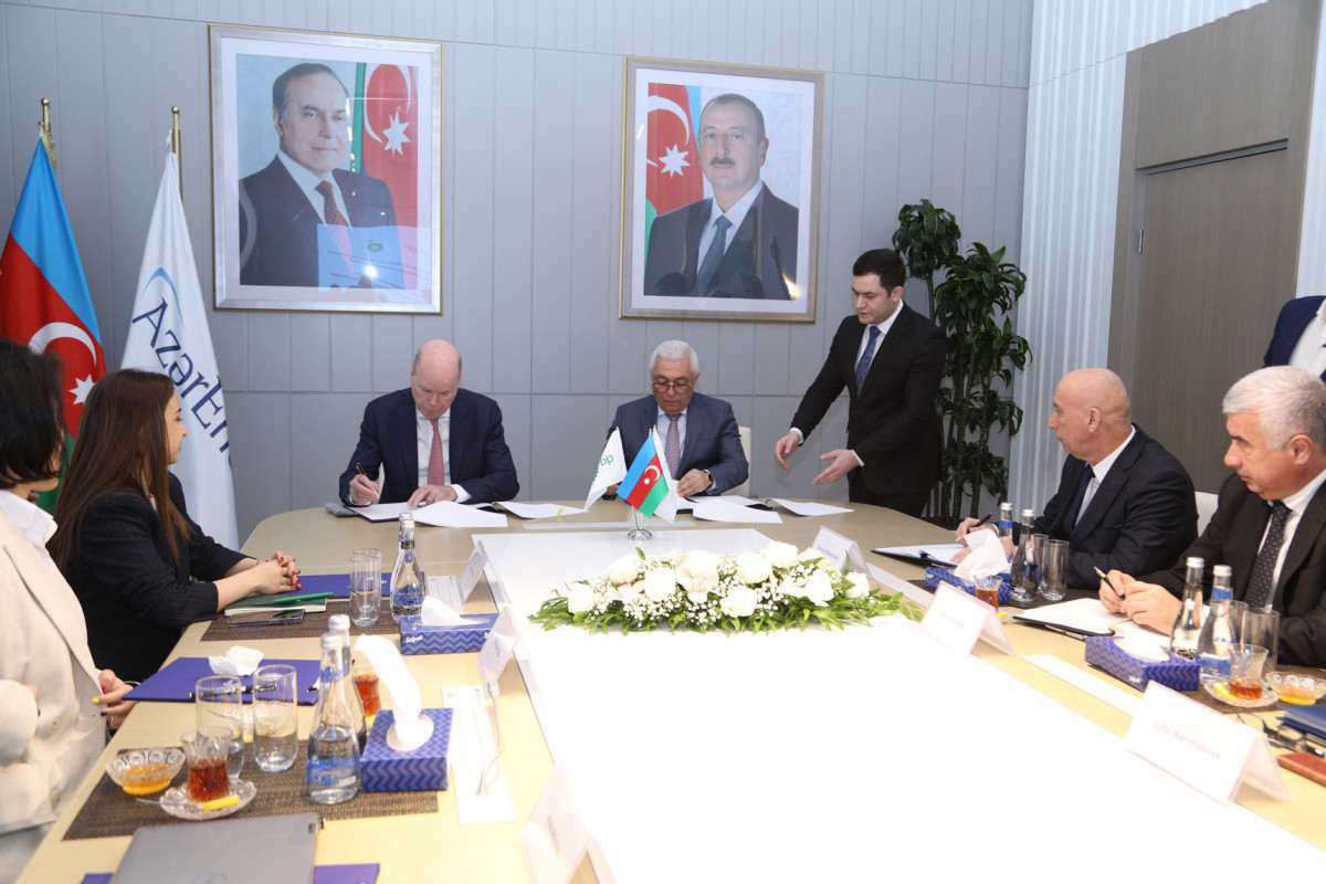 askGermany_'s tweet photo. AzerEnergy and bp ink MoU on electrification of Sangachal terminal
https://t.co/vw5dgTsKOK https://t.co/MNTkzs9wUr