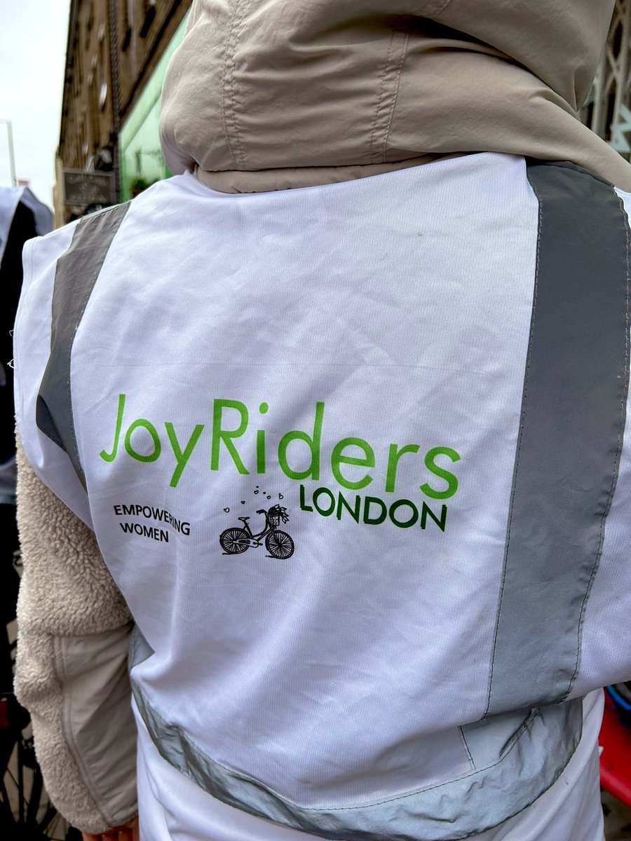 We’re here at Westminster Wheels today, going on a Joyriders cycle 🙌🏻

One lovely lady has come who has hardly ridden a bike for 20 years. It’s a big day. Westminster Wheels have lent her a bike. Such a good project this! 

Sarah and <a href="/MCantacuzino/">Marina Cantacuzino MBE</a> are the ride leaders!