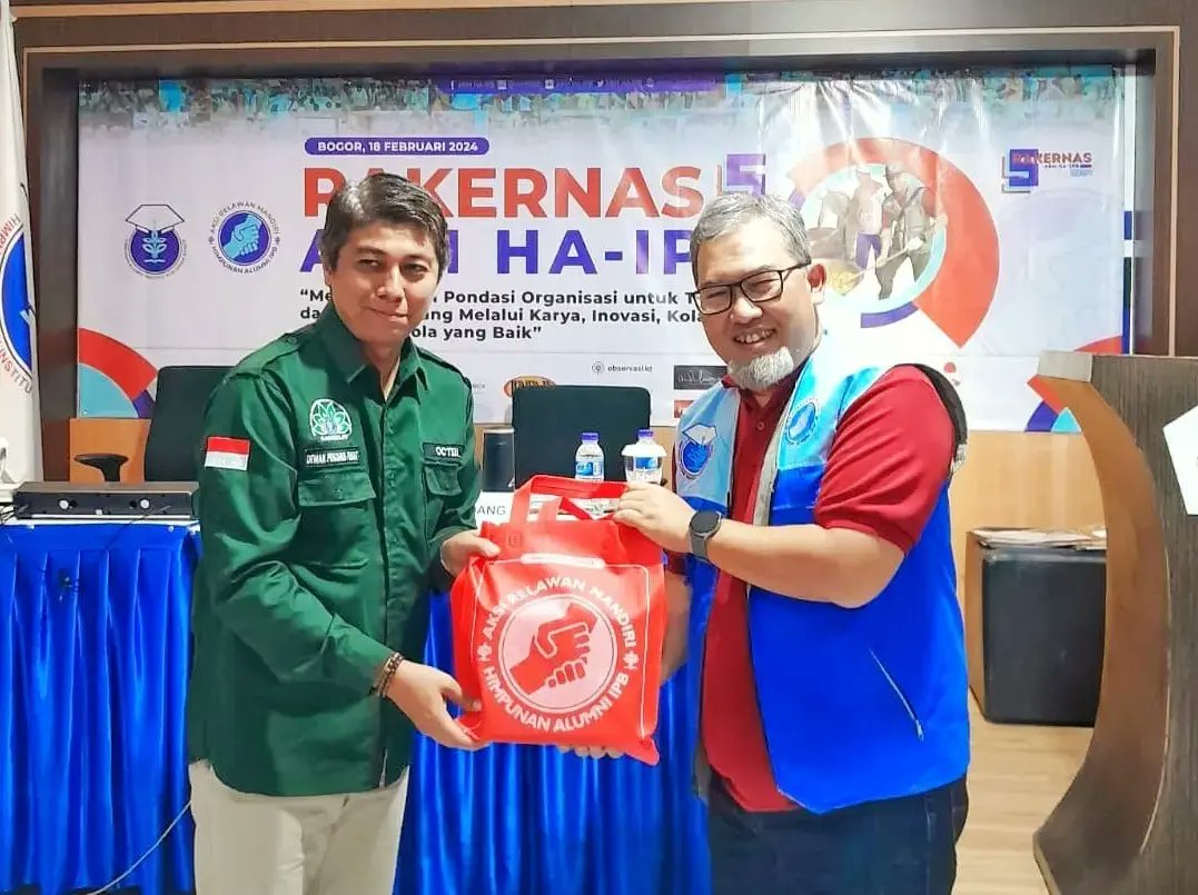 IKA FAPERTA IPB UNIVERSITY GANDENG ARM HA-IPB BERSINERGI DI BIDANG KEMANUSIAAN
Ikatan Alumni Fakultas Pertanian IPB University (IKA Faperta) resmi menandatangani Nota Kesepahaman (MoU) bidang kemanusiaan dengan ARM HA-IPB, yang merupakan badan otonom di bawah DPP HA-IPB.