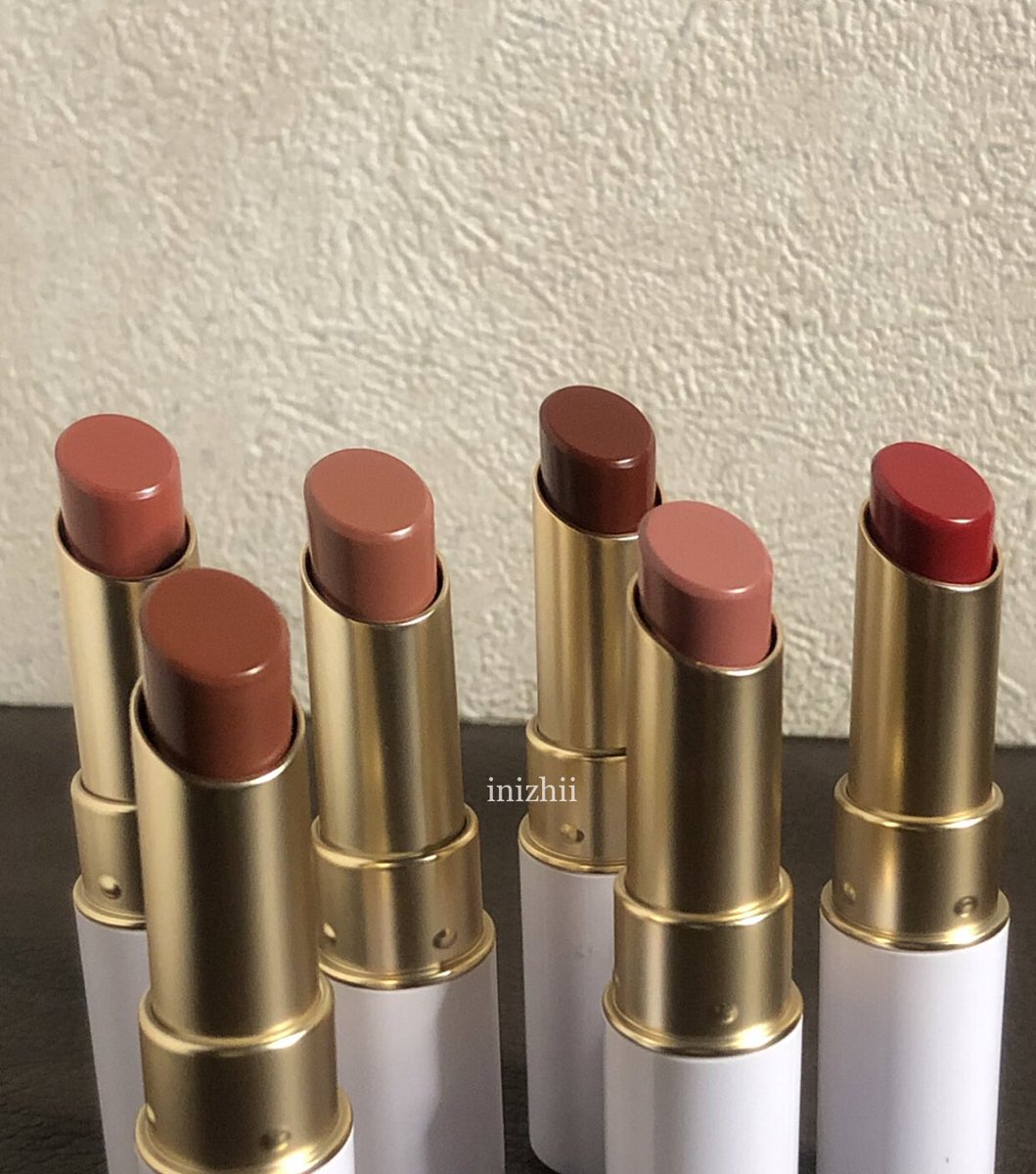 inizhii's tweet photo. Kubilang ya bibir2 yg mungkin ga cocok sama lip ink, mesti bgt punya iniiiii!!! Tinted lip balm yg ga akan bikin bibir gersangg

Warna2nya… asli deh cantik2 bgt 🥹👌🏻
Kalian penasarann yg manaa? https://t.co/1M3bMOzj9X