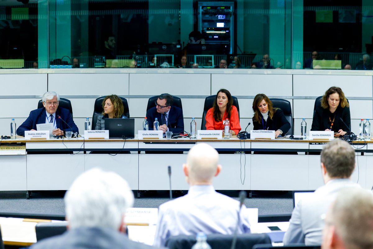 Our  #housing event explores the impact of the #EUGreenDeal on access  to decent &amp; #affordablehousing  with insights from:
🔹 <a href="/EU_CoR/">European Committee of the Regions</a>
🔹 <a href="/SGI_Europe/">SGI Europe</a>
🔹 <a href="/etuc_ces/">EUROPEAN TRADE UNIONS</a>
🔹 <a href="/UIPI_EU/">UIPI</a>
🔹 <a href="/HousingEurope/">Housing Europe</a> 
🔹 <a href="/IUT_Official/">International Union of Tenants</a>.