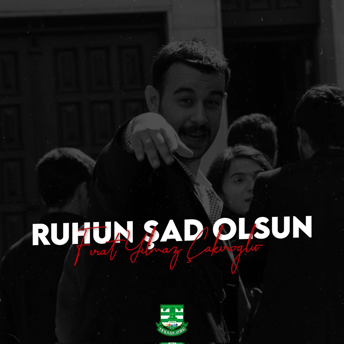 Ege Üniversitesi'nde hain bölücü teröristler tarafından şehit edilen Fırat Yılmaz Çakıroğlu'nu şehadetinin 9. yıl dönümünde rahmet ve dua ile anıyoruz.
#FıratYılmazÇakıroğlu