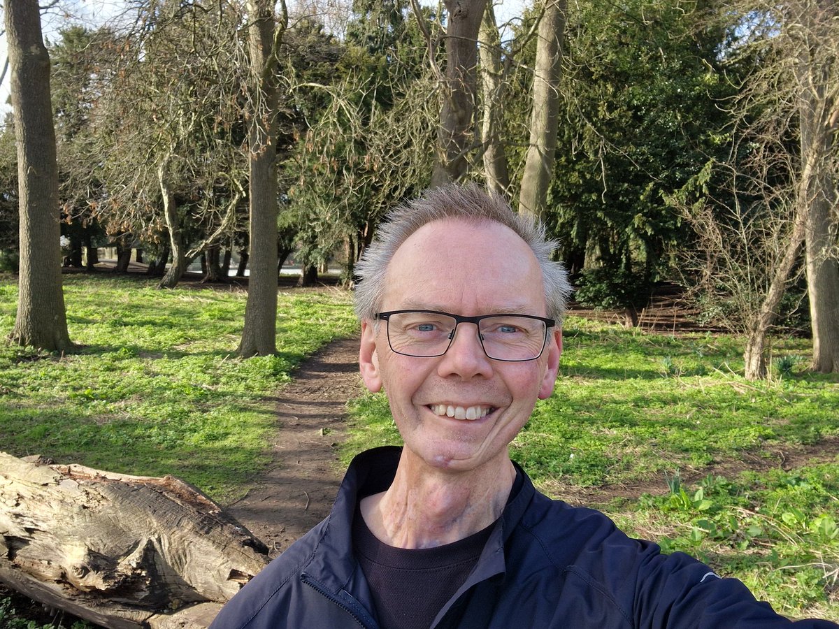 John_Dabell's tweet photo. Give yourself a 5 star review and don't hold back on the positives. Be sure to dish out plenty of self-applause and pats on the back with some 'whoop whoops for good measure. https://t.co/o84MXMHgHT