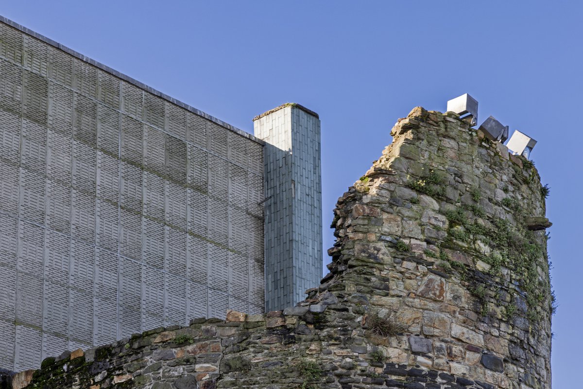 NEWS // C20 has strongly objected to an application to redevelop the Grade II listed Conwy Civic Hall (Gwilym Parry-Davies, 1967-73). Its fortified appearance references the medieval town walls and gateways that make up the Gwynedd World Heritage Site. ➡️c20society.org.uk/news/fortified…