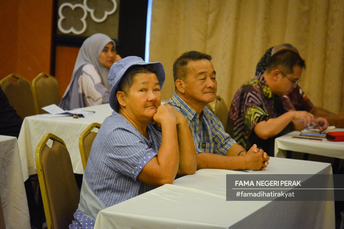 FamaNegeriPerak's tweet photo. TAHNIAH PADA SEMUA USAHAWAN YANG TERPILIH
Kepada rakan usahawan yang lain  dialu-alukan untuk turut bersama dan sertai program padanan perniagaan "Business Matching" di FAMA Fest 2024 @ Perak. Program tahun ini juga menampilkan penyertaan 30% usahawan baru https://t.co/3IDBYZNZq7