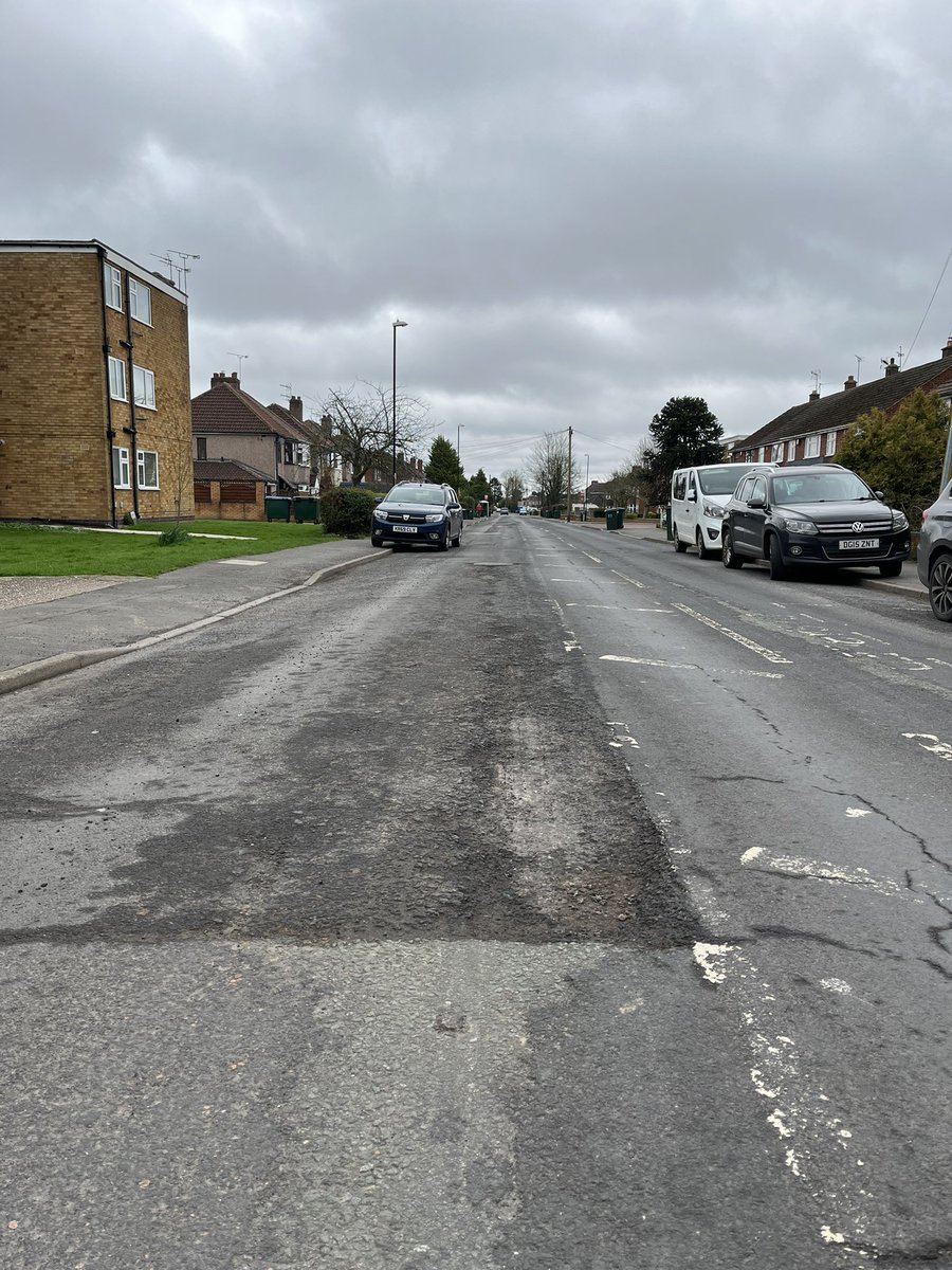Incredible coventry council have found the money and resources today to re-paint yellow lines (which weren’t faded) , but potholes reported multiple times the road adjacent for over a year are left. Money not well spent. @CllrPeteMale @CllrGaryRidley @BBCCWR @live_coventry
