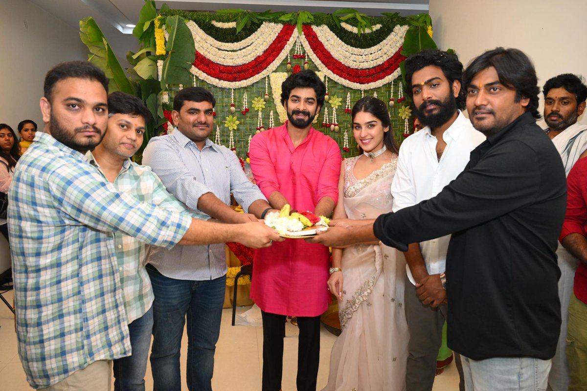 vamsikaka's tweet photo. A new beginning with an auspicious Pooja ceremony for #SLVC Production no.8 ~ #KJQ 🤩🪔
The occasion graced by our Blockbuster Director #SrikanthOdela with the first clap 🎬💥
@Dheekshiths #Shashiodela #KK #YuktiThareja
@sudhakarcheruk5 @Poornac38242912 @karthikaSriniva @nagesh_banell @Sekhar4499 #SrikanthRamisetty @VamsiKaka @SLVCinemasOffl