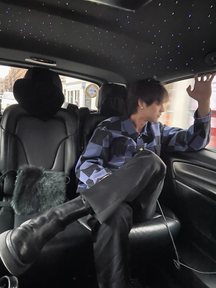 Till next time, London!🇬🇧✈️
จนกว่าจะพบกันใหม่

#BurberryWinter2024xBRIGHT
#BurberryxBRIGHT

<a href="/Burberry/">Burberry</a> 
#Burberry
#LondonFashionWeek2024
#LFW2024 #LFW
#bbrightvc
#Cloud9Ent