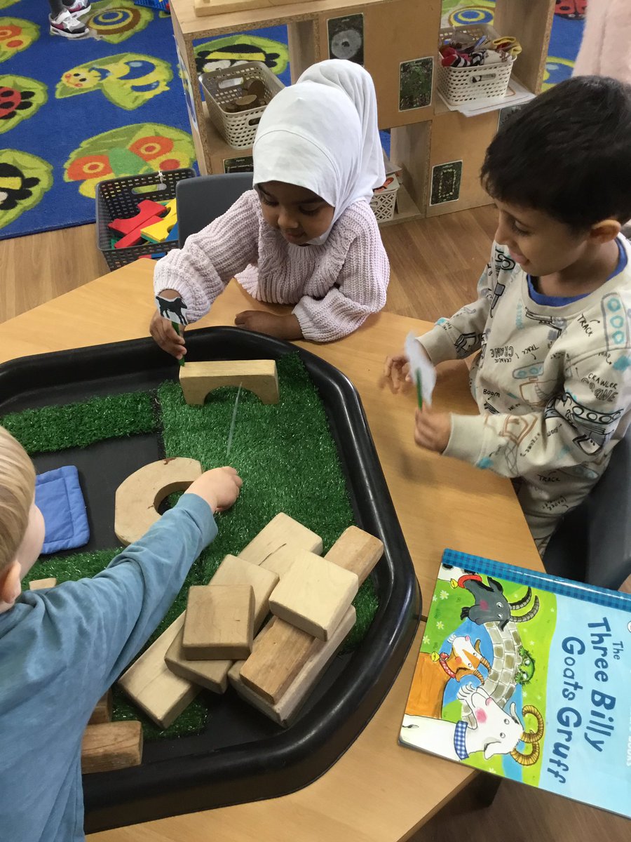 NurserySilas's tweet image. Nursery explored different materials to make a new bridge for the 3 Billy goats gruff to safely cross to the nice green grass 🐐 🐐 🐐 🧌 #constructing #storyplay @stsilasschool @RainbowEduMAT