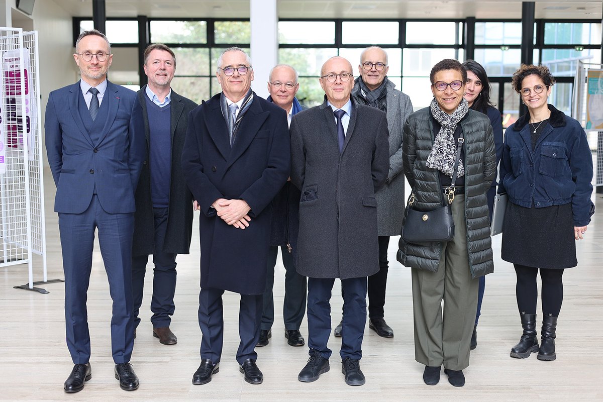 ENSTA Bretagne a présenté sa politique de recherche au Président d'@IP_Paris_ , @ThierryCoulhon , et au nouveau président d'ENSTA Bretagne par interim, Laurent Giovachini, également président d'@ENSTAParis . 👉Article : bit.ly/3I64joX