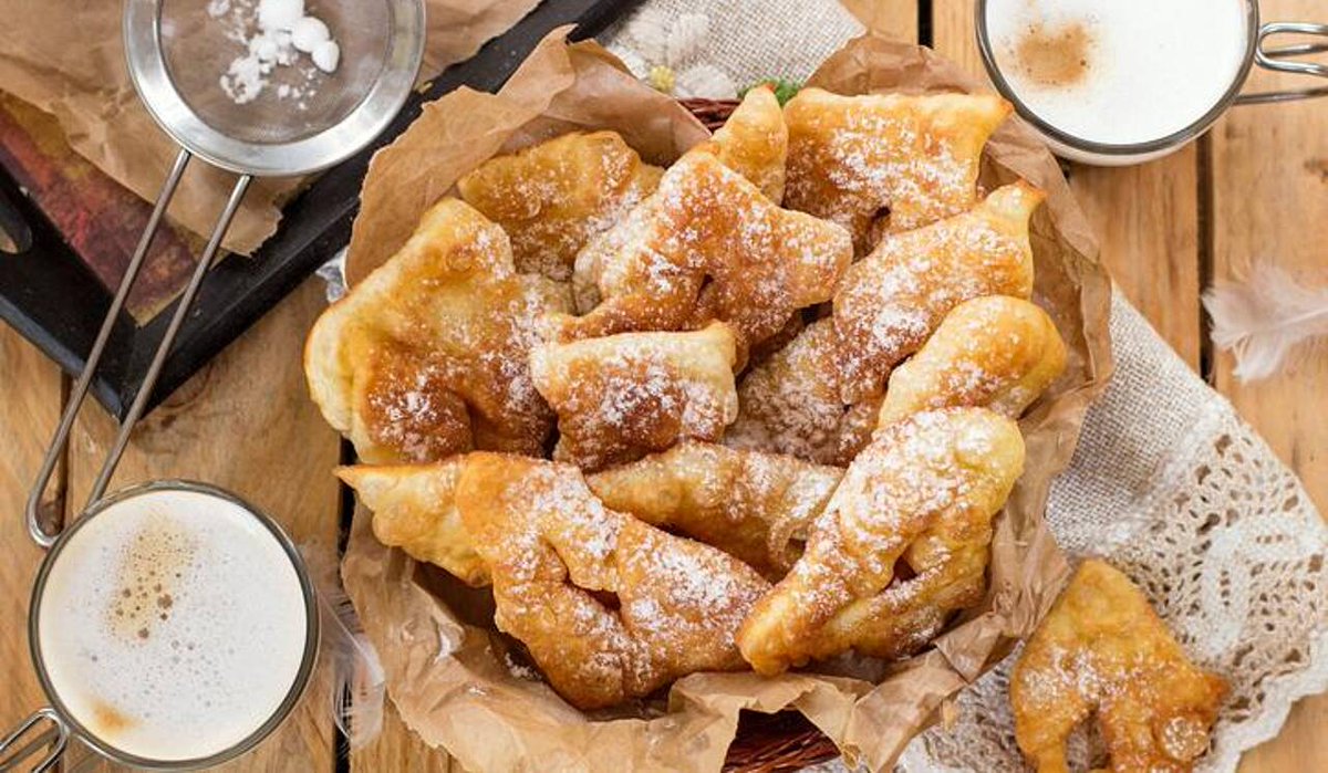 nicerendezvous's tweet photo. 👊😋👨‍🍳 #NiceGourmand "LA RECETTE DU JOUR. La véritable recette des bugnes. Tiens, tiens ça sent bon part ici ! Bien moelleuses et dodues... huuum !" 👉 @Nice_Matin - https://t.co/iHk6EqjJlV

#CarnavalDeNice #Bugnes #Nice06 #Nicerendezvous https://t.co/O7JSVQ61RG