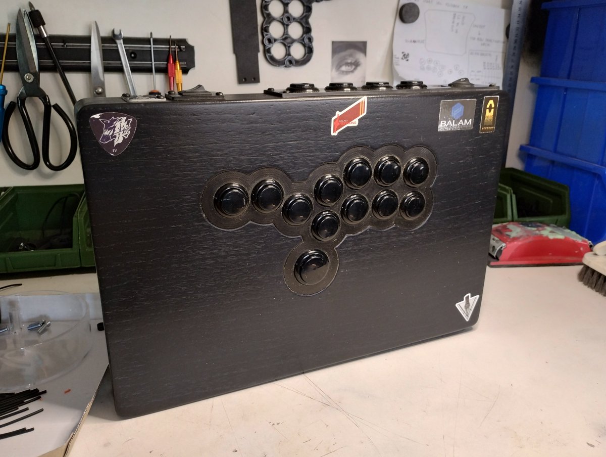 I received this Alfa from a client in order to update a few things, USB port and Krms. This is from late 2021, still in great conditions. I love when I see clients took care of their pieces.