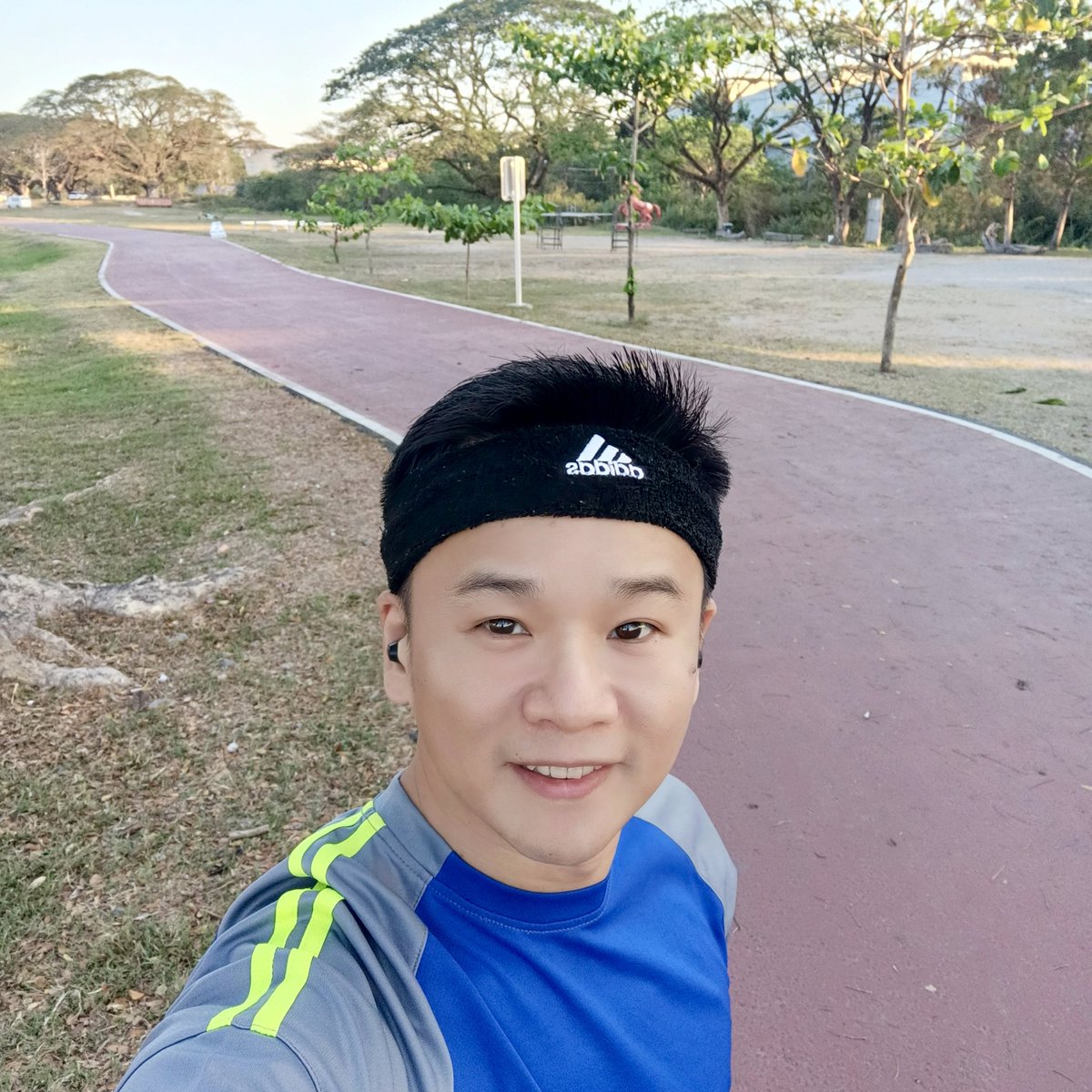StanLife_Pro's tweet image. There are many things that I cannot predict and control every day, but at least I can still master the scheduled training plan, because this is the basis for me to learn self-discipline. 🏃‍♂️💯💨🤗👍🏻
#goforgod
#training
#Jogging
#cordymax
SMC Face and Figure