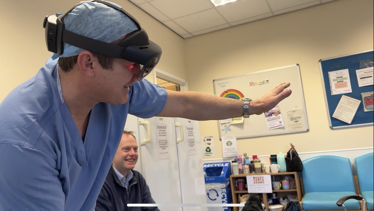 DrAmyGarner's tweet photo. Augmented reality surgical training and real time intra-operative remote support.
@oxfordkneegroup pushing the boundaries
#AugmentedReality
#FutureOfSurgery
#TrainingSurgeonsOfTomorrow
#DifficultOperationsMadeEasier
#AccuracyAndPrecision https://t.co/Qi7lLmVrRb