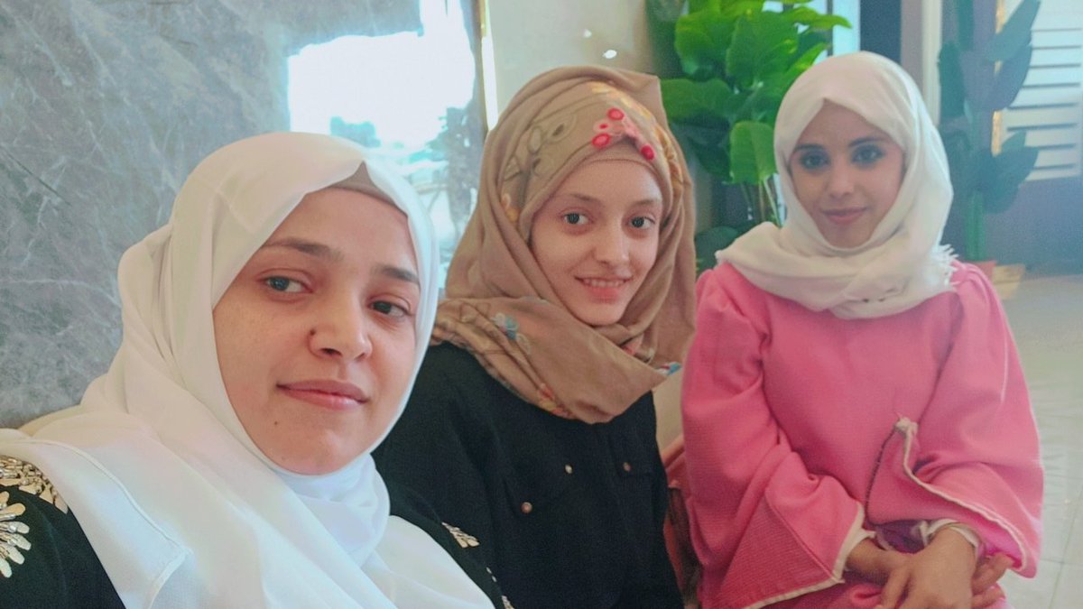 مع البنات اليوم