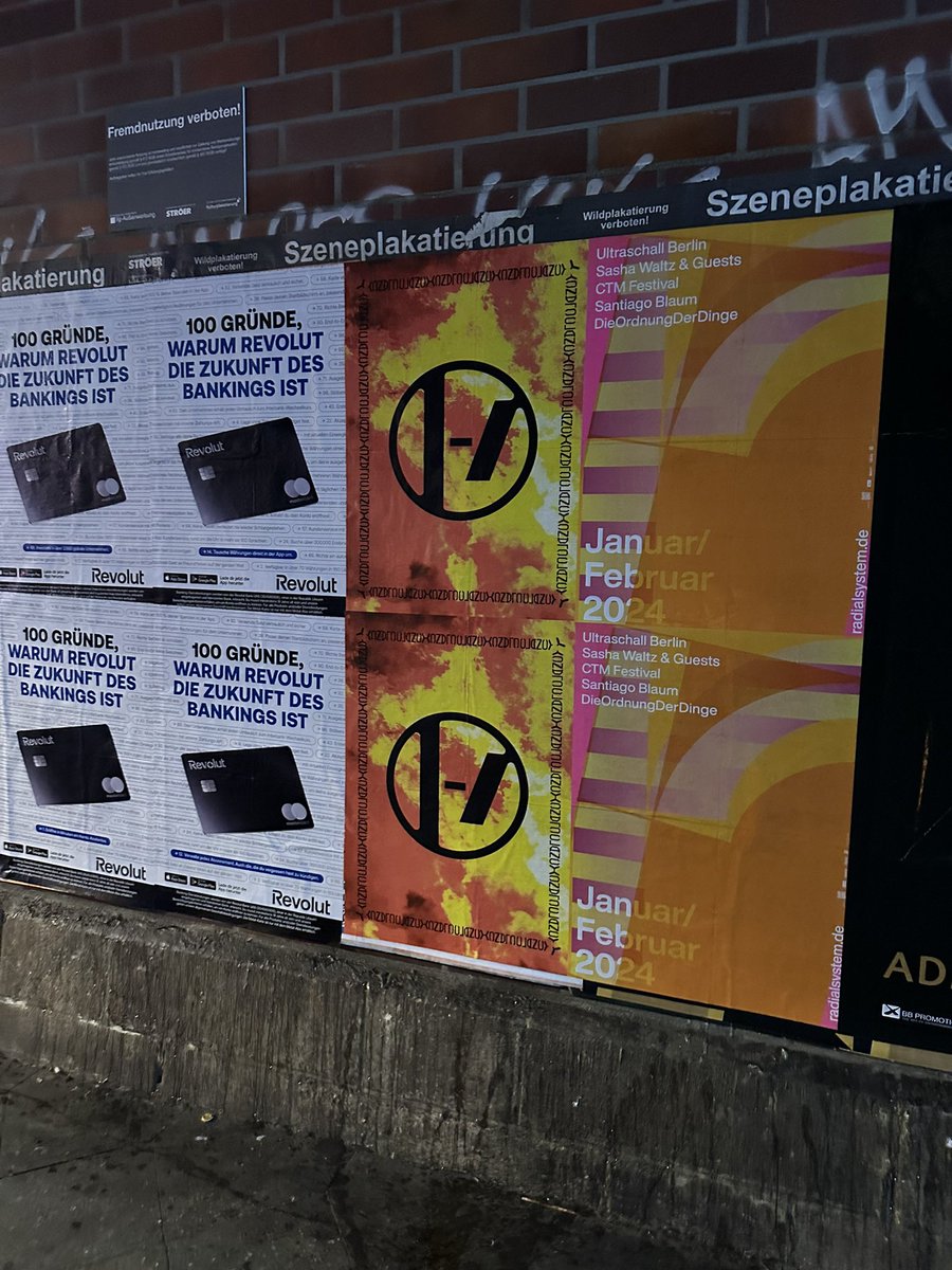 julesispanicing's tweet photo. @BanditoHub @vampire_shift Found these this morning in Berlin at Wilmersdorfer Str. 

https://t.co/FokSpwjPj6 https://t.co/zlk7aVz8eM