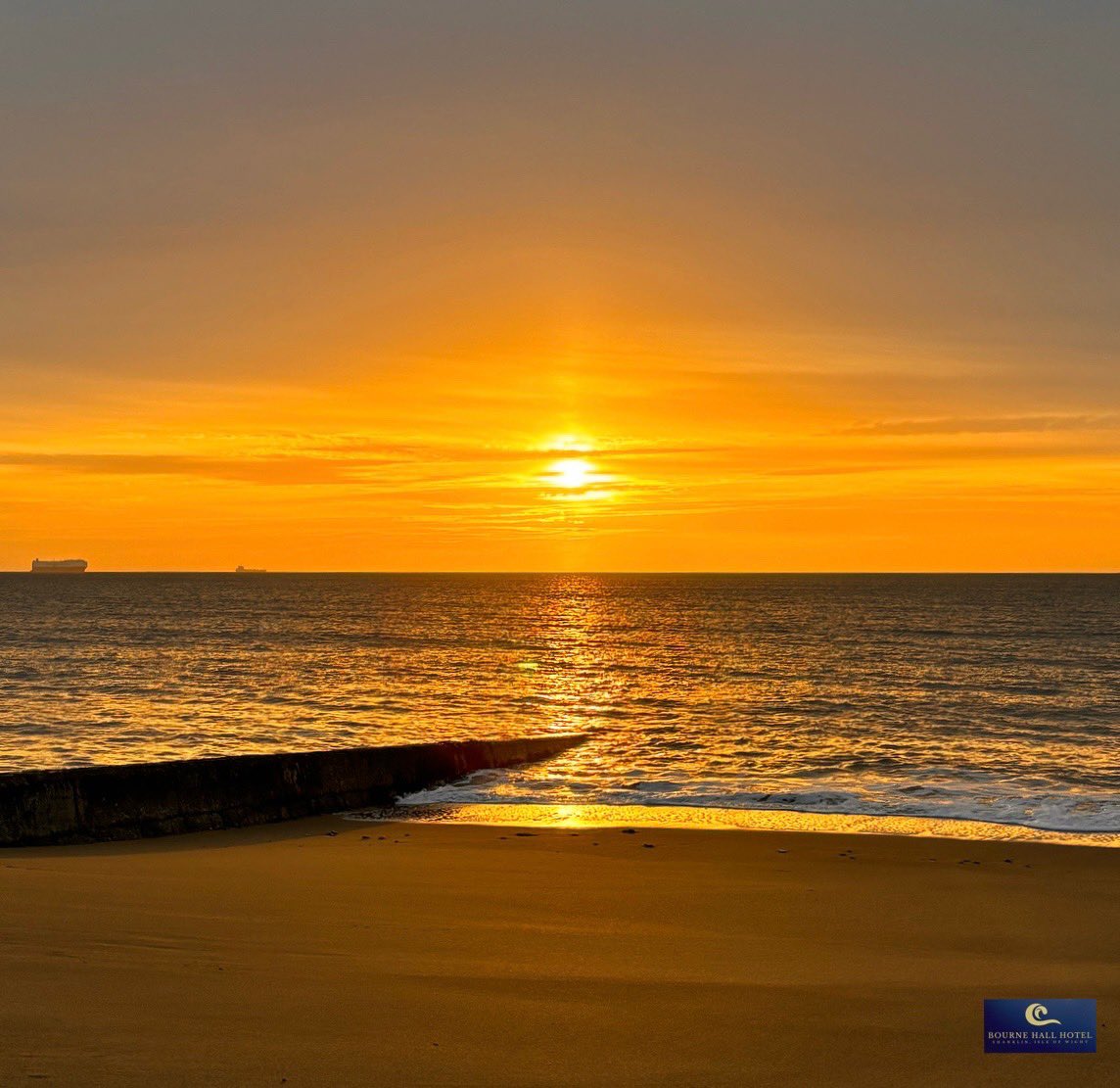 Watch the sun rise with us… we can’t wait to welcome our guests for the #2024 #isleofwight season! Why not take a tour? Call us on 01983 862820 to book 🌞 #shanklin #countryhousehotel #iow #travel #destination #hoilday <a href="/VisitIOW/">Visit Isle Of Wight</a> <a href="/iwightradio/">Isle of Wight Radio</a> <a href="/iwcponline/">Isle of Wight County Press</a> <a href="/onthewight/">OnTheWight: Isle of Wight News</a> <a href="/islandecho/">Island Echo - 24hr Isle of Wight News</a>