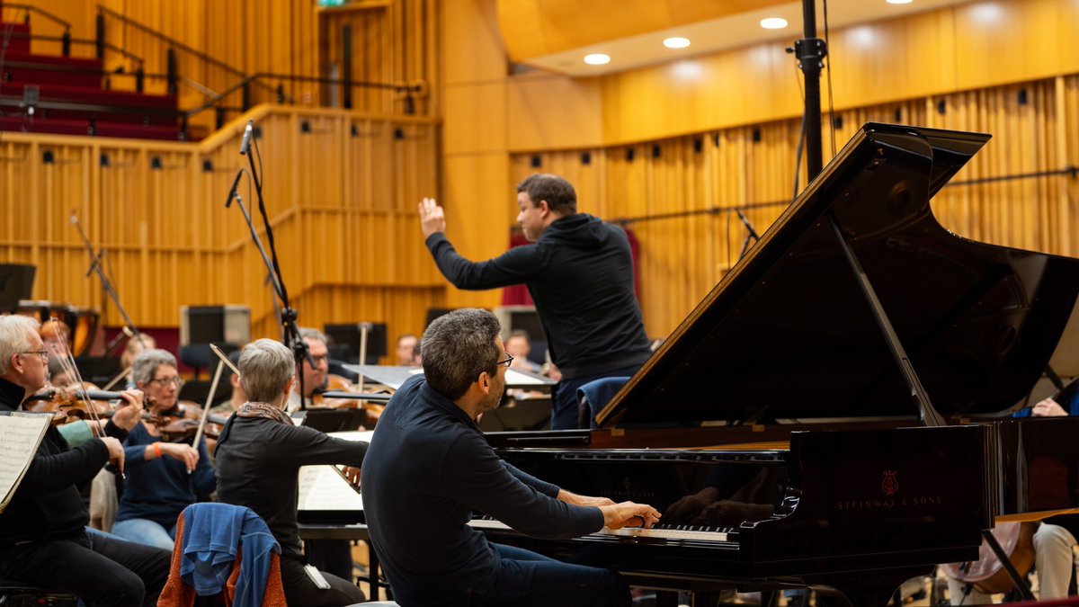 BBCNOW's tweet photo. @BBCRadio3 In Concert this evening at 7:30PM will broadcast our recent Beethoven to Babi Yar concert, conducted by Ryan Bancroft ���

With Jonathan Biss (piano), James Platt (bass) and BBC National Orchestra and Chorus of Wales #BBCNCW, this is unmissable!✨ https://t.co/wEUKaSeoN3