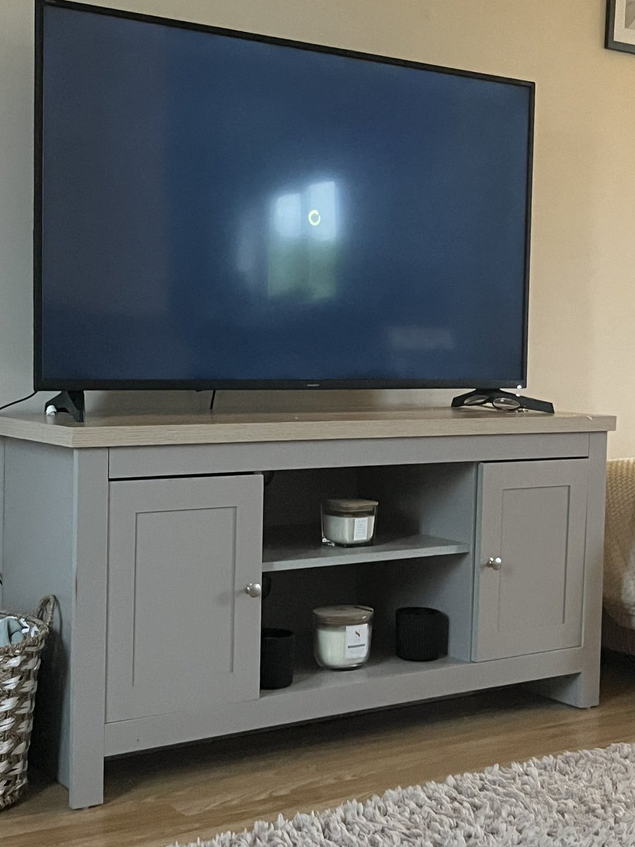 aimeejones95's tweet photo. @ITVXhelp my itv x hasn’t been working for about 8 weeks, it just keeps buffering, not a long em to play anything at all, pls help https://t.co/zM8vmDX0Ko