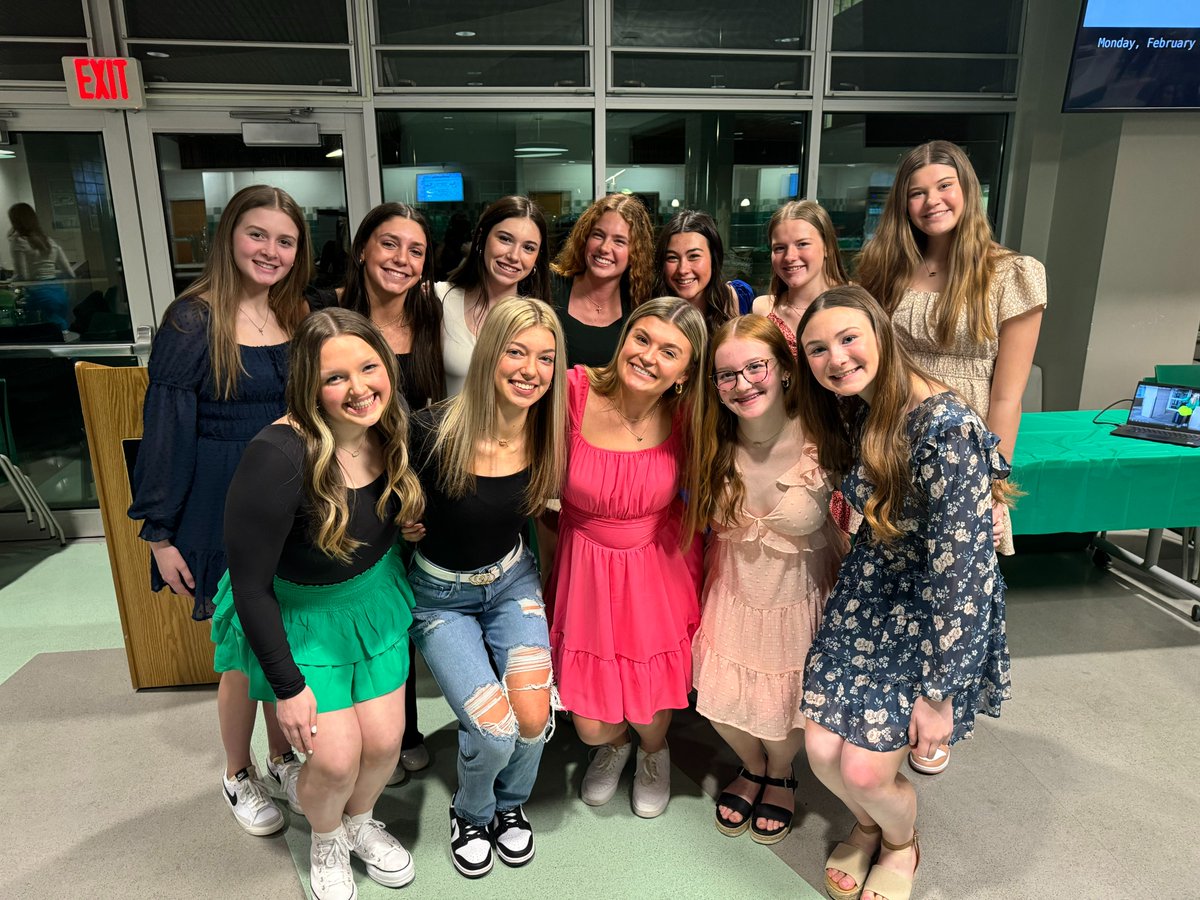 We had an amazing night celebrating our Dance teams 💚 Congratulations on an amazing season ladies!

#GoSaints