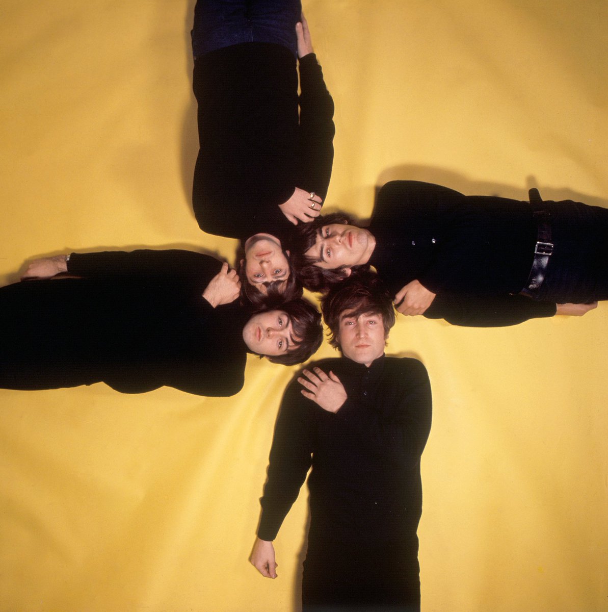 TheBeatleBR's tweet photo. MEU DEUS! Os Beatles irão receber 4 longas-metragens dirigido pelo diretor Sam Mendes contando a história da banda, do ponto de vista de cada membro. O filme deve ser lançado em 2027! Ansiosos?
Segue a thread para saber mais informações 👇 https://t.co/mydoXm9l3b