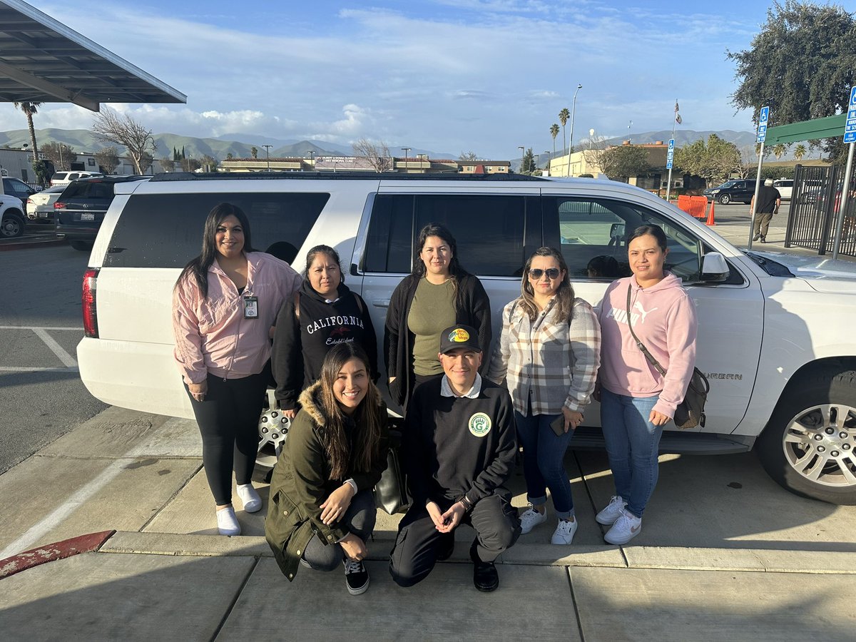 Shout out to our GUSD liaisons and parents who are attending CABE: California Association for Bilingual Education. Safe travels! 💚🐻 @zjgalvan @GUSDFACE #ProudtobeGUSD