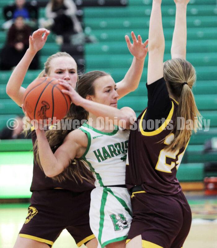 rickcassano's tweet photo. SW Ohio Sports Daily D-I sectional girls basketball today ...

@rickcassano has @RossLadyRamsBB (16-6) v. @WildcatsOfHHS (19-4) from Lakota East at 5:30

Series: Ross won 51-42 this season, but Harrison has won 9 of last 11 meetings

@myahboze @chernock_23 @carmenbosse12 https://t.co/CivoRQ7pWD