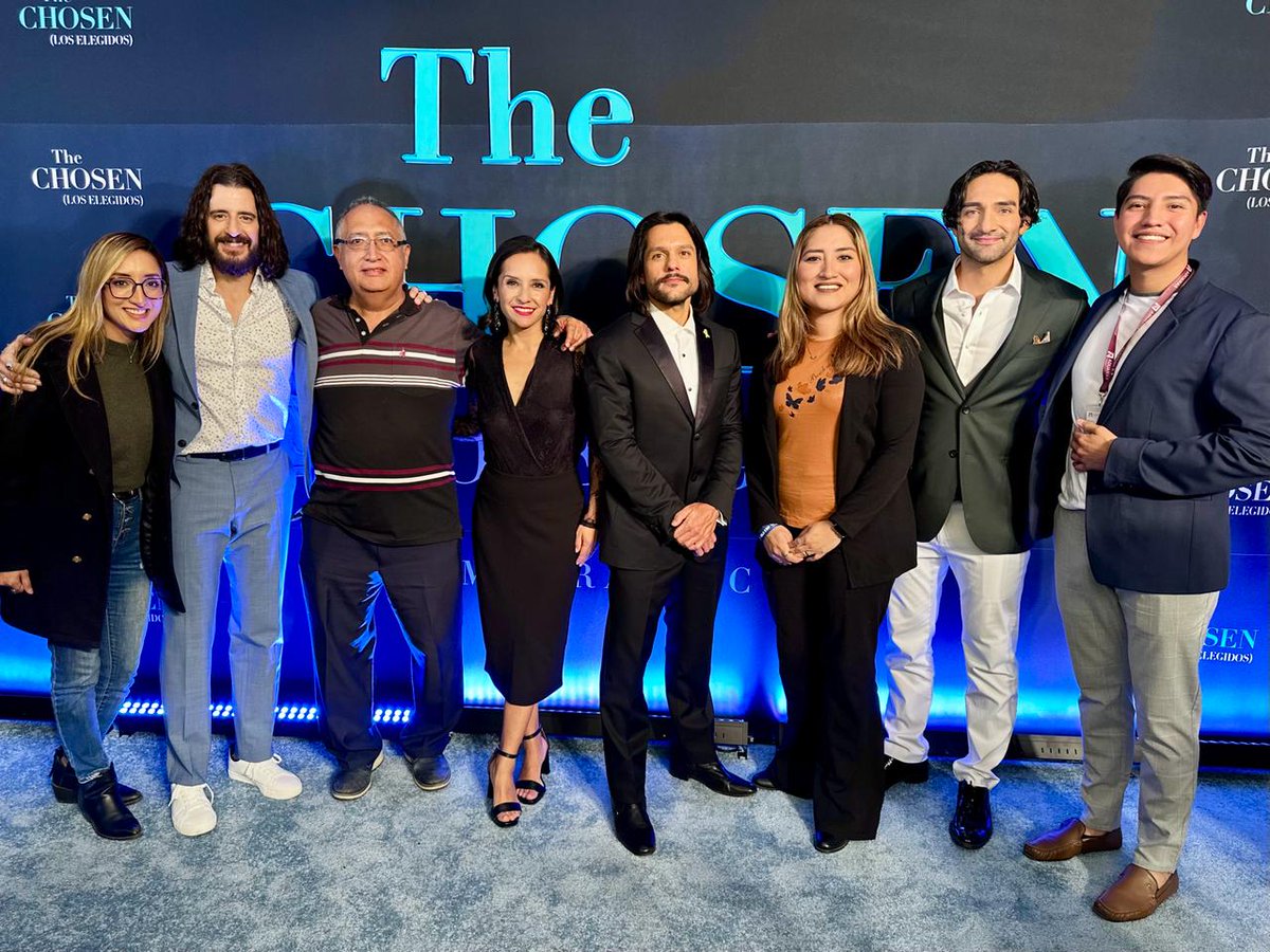 AleAngelesh's tweet photo. Gracias por la invitación Pastor @alanromeroy y @Thechosenlatino 
La 4ta temporada me dejó picada! 🥹✨️🤗💖🤩 https://t.co/xr1JQ6YkFr