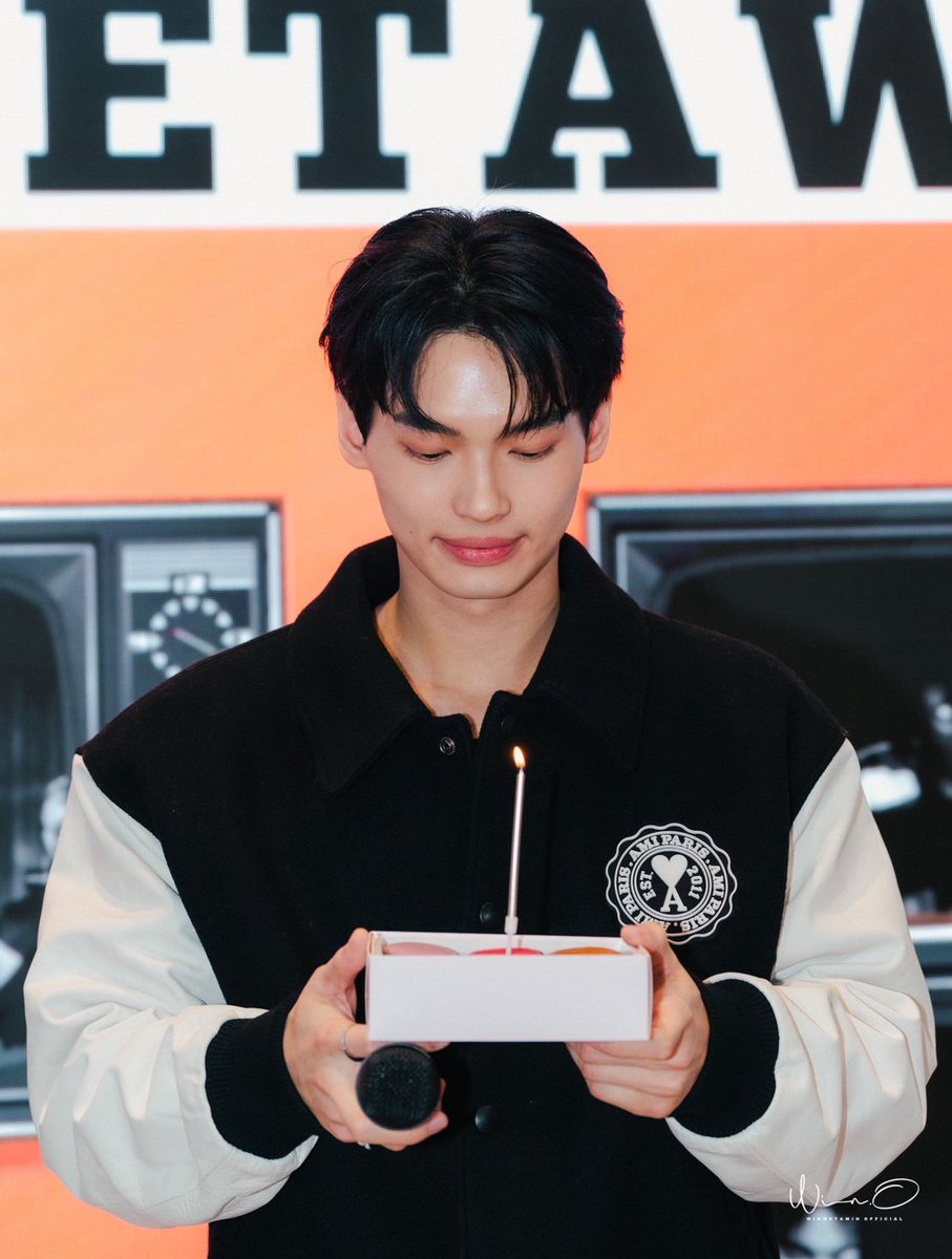 WinmetawinO's tweet photo. สุขสันต์วันคล้ายวันเกิดนะครับ @winmetawin พี่วินของเราครบ 25 ขวบแล้วน้า~ 🎂💚 ขอให้เป็นปีที่ดีขึ้นไป ๆ ของวินอีกมาก ๆ เลย ขอให้เป็นเมธวินที่แข็งแรงทั้งกายและใจ เป็นเมธวินที่มีแต่รอยยิ้มและความสุข สมหวังในทุก ๆ สิ่งเสมอ รักมาก ๆ เล้ย🫶🏻  

WIN 25TH BIRTHDAY

#25thParallelwithWin
#winmetawin @winmetawin 
#snowballpower
