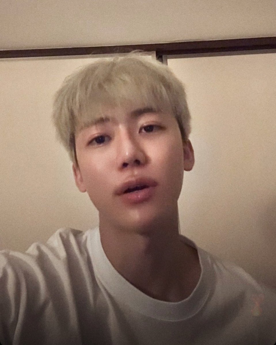 𝘐'𝘮 𝘢𝘮 ✿ tweet media