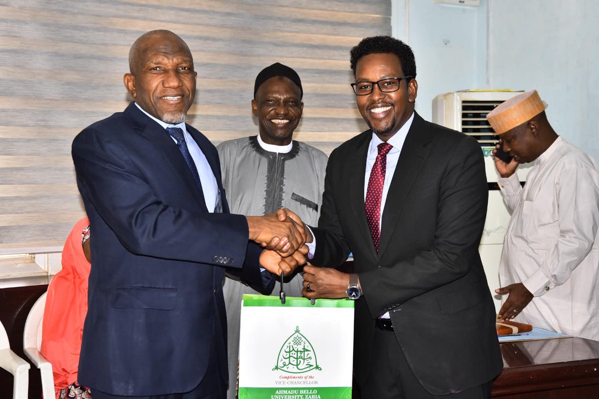 SIMAD University and Ahmadu Bello University (ABU) have signed a Memorandum of Understanding (MoU) aimed at enhancing academic and cultural exchanges. The agreement includes provisions for staff and student exchanges, as well as collaboration in the fields of medicine, health,…