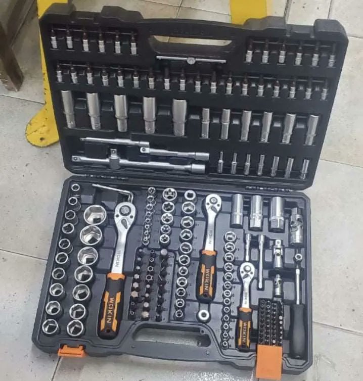 Get your hands on a 197-piece mechanic toolbox set for only KES22500. Contact 0721379156 or 0732308643 for same-day delivery. Perfect for all your DIY projects, this set has everything you need! #toolboxset #mechanictools #DIYprojects 💪🔧🔨
mastersupplies.co.ke/products/untit…