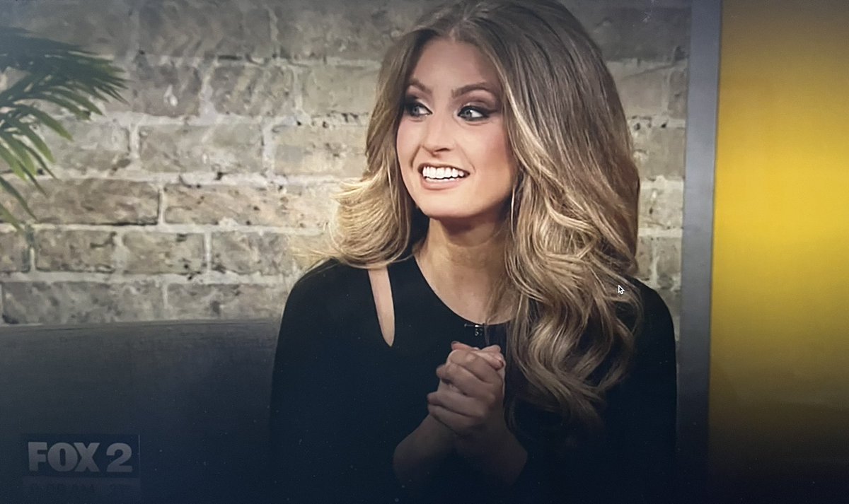 cbkmediamgt's tweet photo. Look who popped up as co-host of The Nine this morning on @FOX2News
That is multi-talented client @stephmeadwx handling both co-host and meteorologist duties on The Nine with @leethomastv and @MaurielleTV
Fun show to watch at 9 AM. Great job Steph!
#FOXDetroit
#TeamCBK https://t.co/jfWB2G7zLw