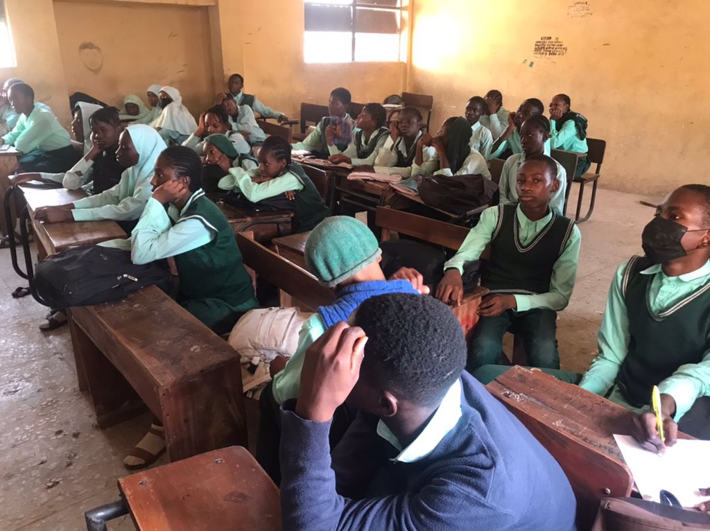 CESDA at Government Secondary school Gwarinpa, Educating student’s on Personal Body care. This months club program, from debunking Myths to embracing Facts on personal health we’re empowering our youth with knowledge for a healthier future.#HygieneEducation #WASHInitiative #CESDA