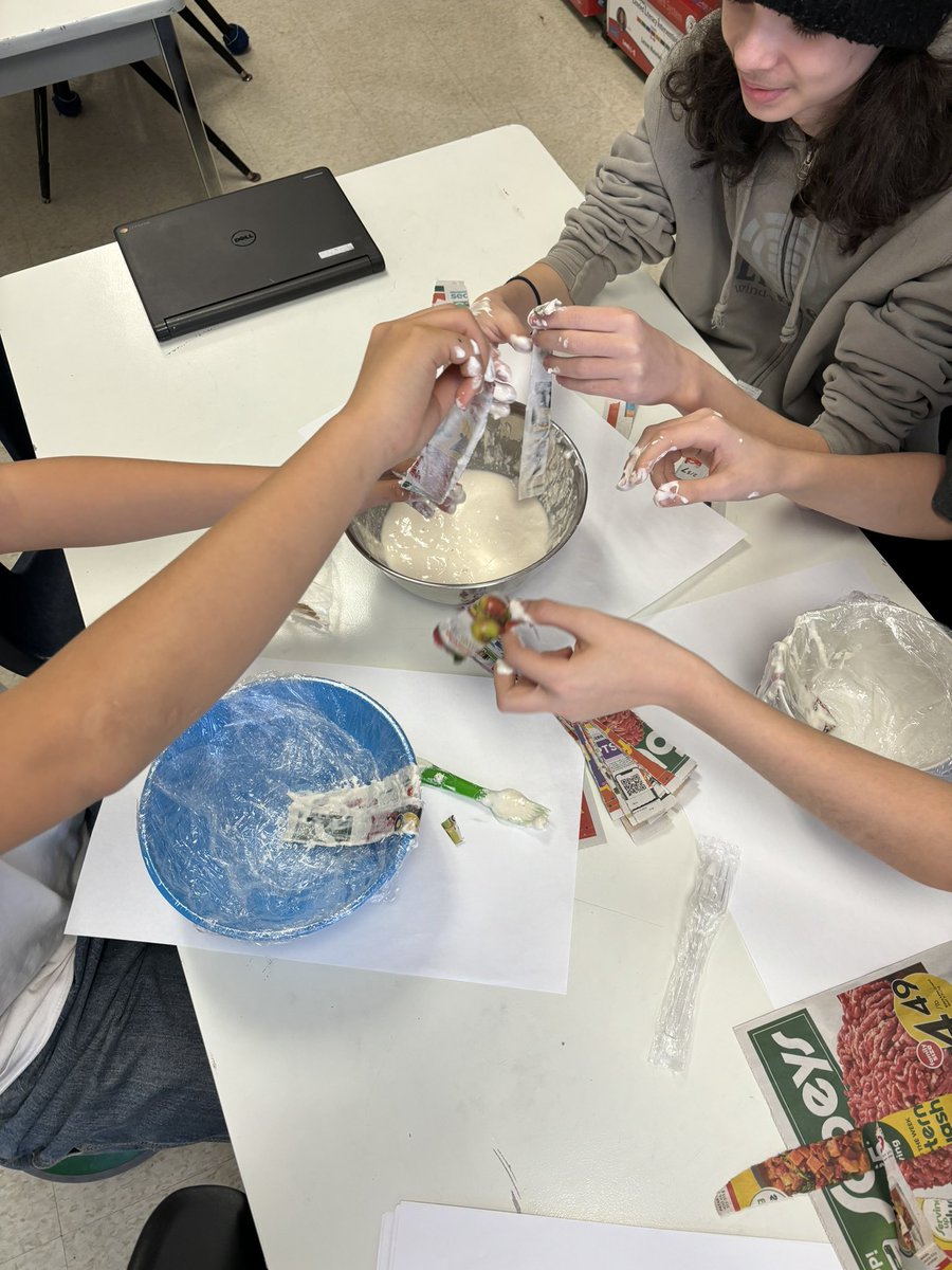 courtney tweet media