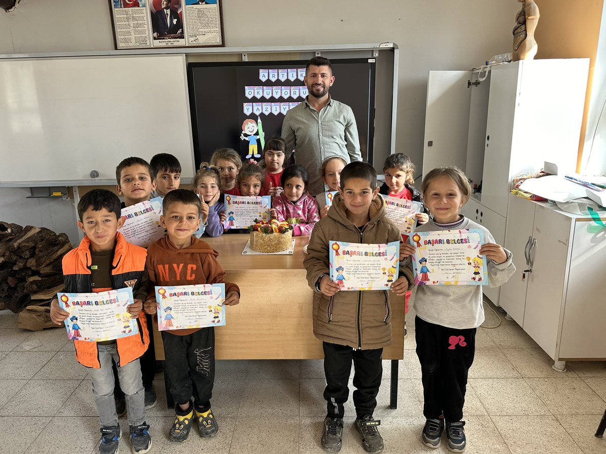 1. Sınıfımız artık okuyor ve yazıyor.
<a href="/makdag47/">Makdag</a> <a href="/akadirgms/">Abdulkadir Gümüş</a> <a href="/kiziltepemem47/">Kızıltepe İlçe Milli Eğitim Müdürlüğü</a> <a href="/mardinilmem/">Mardin İl Millî Eğitim Müdürlüğü</a>