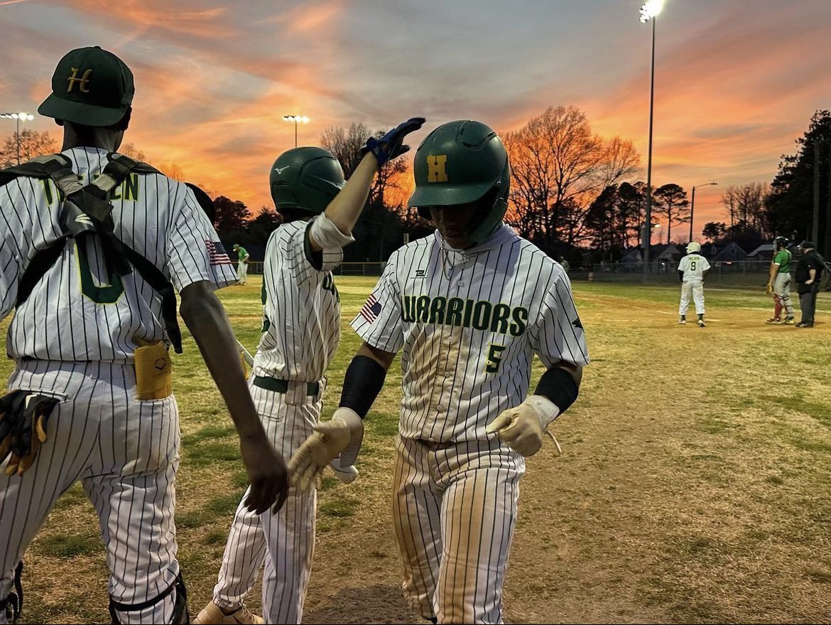 bambam_for6's tweet photo. Baseball season ⚾️5️⃣ #golive5 https://t.co/srFUOrF20R