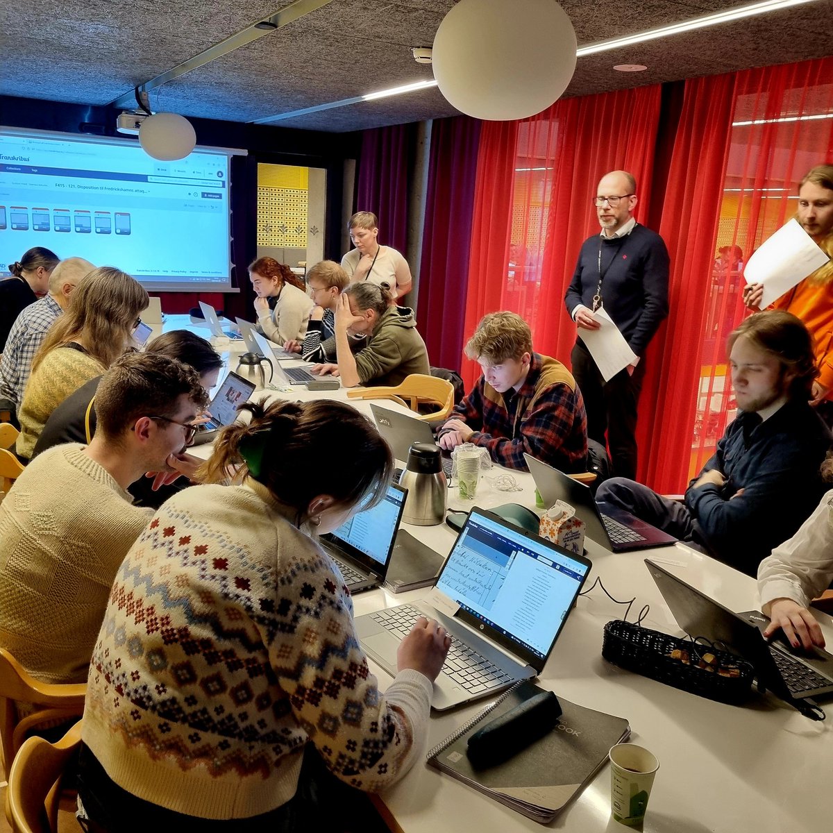 Our 3rd hackathon is up and running, all seats taken, manually correcting machine read documents by Gustav III from the war, 1788-1790, at @UppsalaUniLib