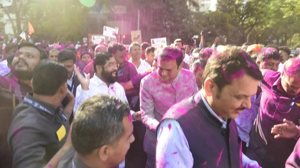 Maharashtra CM Eknath Shinde, along with Devendra Fadnavis and other leaders, was seen celebrating after the state legislative assembly unanimously passed a bill providing 10 per cent reservation for the Maratha community on Tuesday. Photos: @iamATULKAMBLE #CMEknathShinde