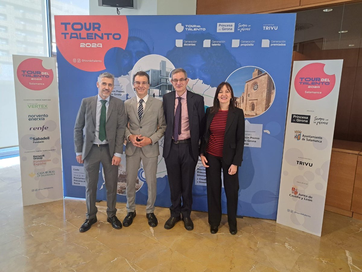 Ildefe's tweet photo. 👉El Concejal de Promoción Económica, Carmelo Alonso, y dos técnicos de #Ildefe, asisten a la parada de Salamanca del #tourdeltalento, invitados por la
@FPdGi
¡Gracias a Salvador Tasqué, Director General de la Fundación, por la bienvenida!
@LeonAyto #talento #tourdeltalento https://t.co/h4GqM9cKFv