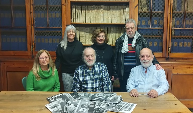 Arxiu Municipal de Lleida (@amlleida) on Twitter photo Bon dia! Us informem que ahir vam rebre la donació de la revista <a href="/PLEC18/">PLEC Revista</a>. Moltes gràcies a l'Associació Plec per engrandir la nostra hemeroteca😉
Accés notícia:
arxiu.paeria.cat/noticies/donac…
#AML #Lleida
<a href="/paerialleida/">Ajuntament de Lleida</a> Bon dia! Us informem que ahir vam rebre la donació de la revista <a href="/PLEC18/">PLEC Revista</a>. Moltes gràcies a l'Associació Plec per engrandir la nostra hemeroteca😉
Accés notícia:
arxiu.paeria.cat/noticies/donac…
#AML #Lleida
<a href="/paerialleida/">Ajuntament de Lleida</a>