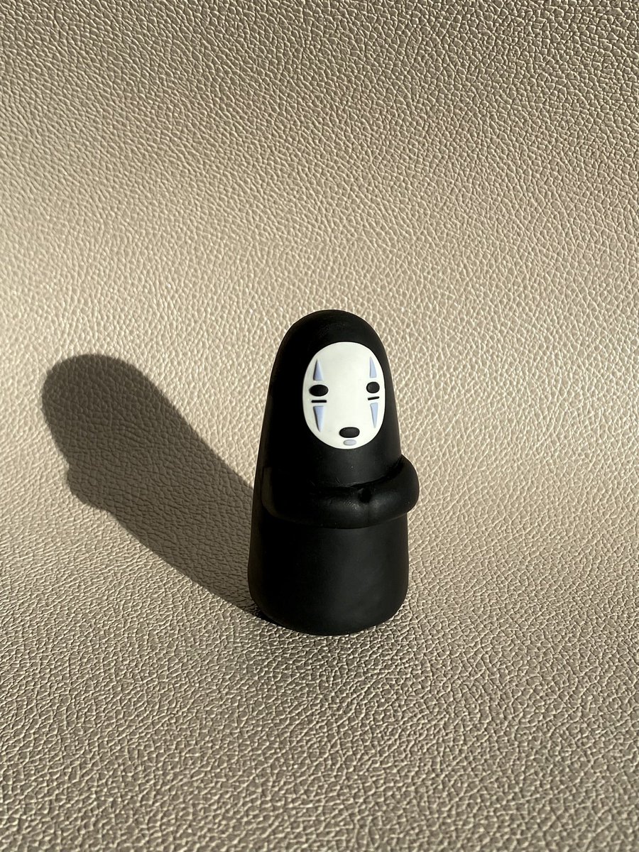 softbbyasmin's tweet photo. no face incense holders!! now available! different shapes &amp; sizes, picked randomly. €33 per piece. 
🚨 ONE is already sold!! lmk if you want to order 🥰♥️

https://t.co/iXQyFVnHNv https://t.co/56G2naVOka